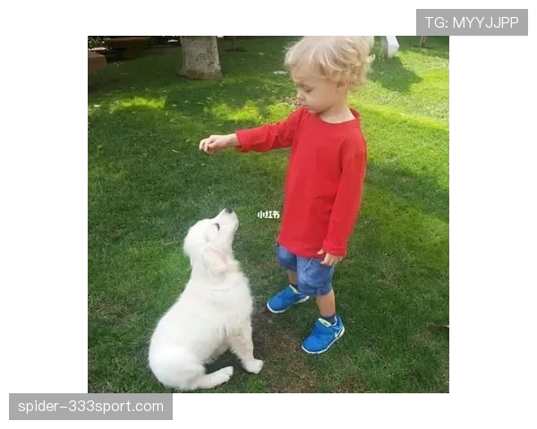 内马尔家的狗都比我家孩子喝的水贵